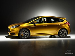 2012 Ford Focus ST 02